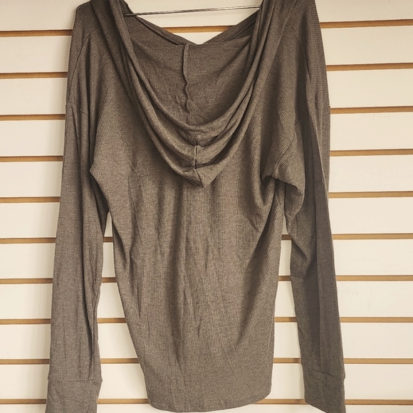 Motherhood Long Sleeve Hooded Top - Picture 5 of 5